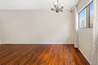 Photo #3: 260018070 Listing