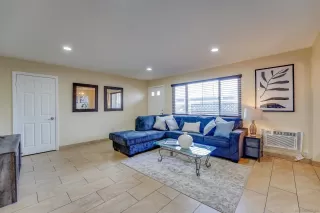 Photo #2: 260018085 Listing 