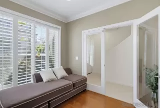 Photo #6: 260018124 Listing