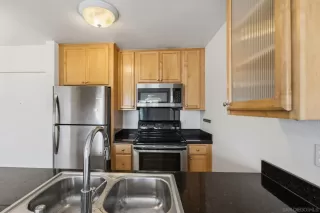 Photo #4: 260018154 Listing