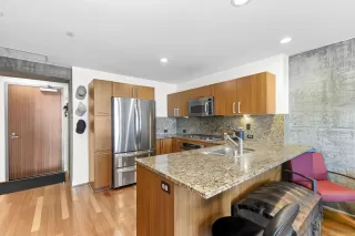 Photo #2: 260018165 Listing