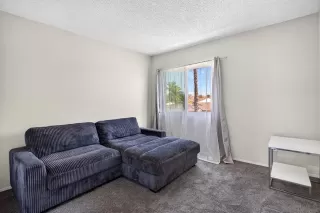 Photo #6: 260018167 Listing