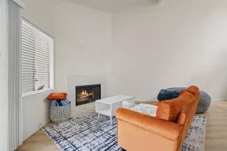 Photo #4: 260018188 Listing