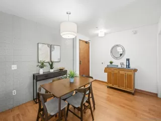 Photo #5: 260018209 Listing