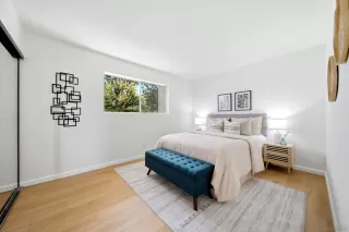 Photo #4: 260018212 Listing