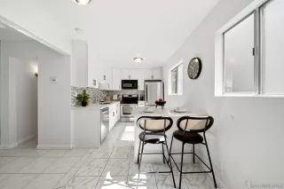 Photo #5: 260018212 Listing