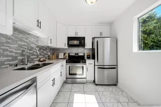 Photo #6: 260018212 Listing