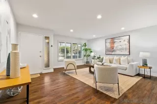 Photo #2: 260018213 Listing