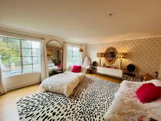 Photo #1: 260018267 Listing