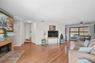 Photo #2: 260018271 Listing 
