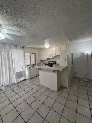 Photo #1: 260018306 Listing 