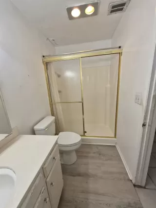 Photo #5: 260018306 Listing 