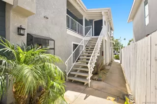 Photo #4: 260018379 Listing