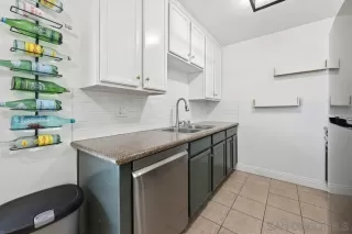 Photo #6: 260018383 Listing