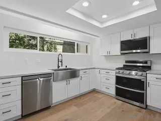 Photo #4: 260018387 Listing
