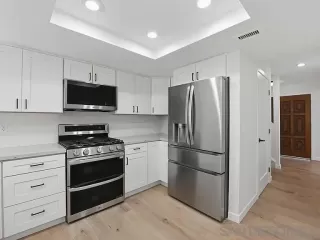 Photo #5: 260018387 Listing
