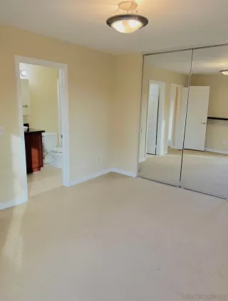 Photo #1: 260018416 Listing