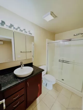 Photo #2: 260018416 Listing