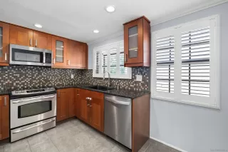 Photo #3: 260018428 Listing