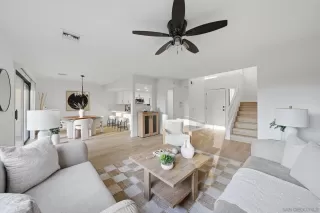 Photo #3: 260018429 Listing