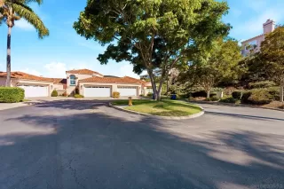 Photo #3: 260018432 Listing
