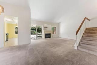 Photo #2: 260018436 Listing