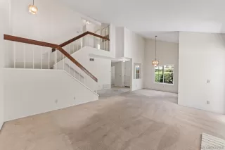Photo #3: 260018436 Listing