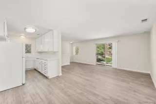 Photo #6: 260018455 Listing