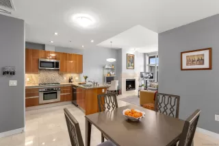 Photo #2: 260018459 Listing