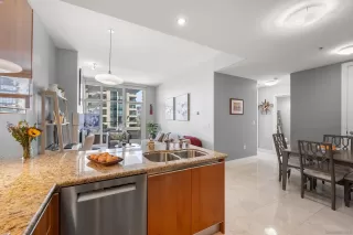 Photo #3: 260018459 Listing