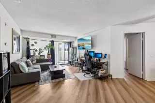 Photo #2: 260018478 Listing