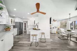 Photo #3: 260018479 Listing