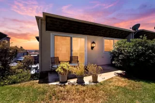 Photo #1: 260018491 Listing