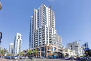 Photo #1: 260018525 Listing