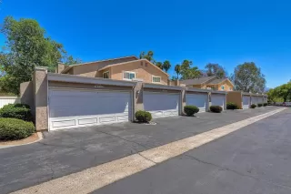Photo #1: 260018534 Listing