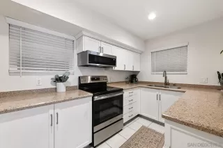 Photo #6: 260018558 Listing
