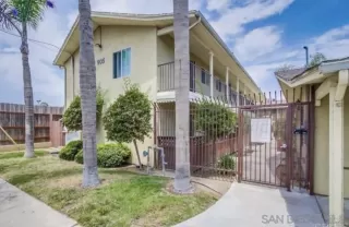 Photo #3: 260018594 Listing