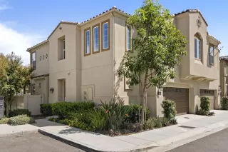 Photo #2: 2600186 Listing 