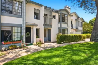 Photo #1: 260018612 Listing