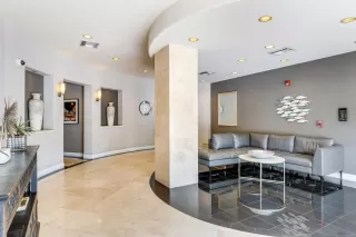 Photo #3: 260018617 Listing