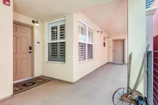Photo #5: 260018617 Listing