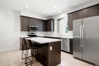 Photo #6: 260018632 Listing