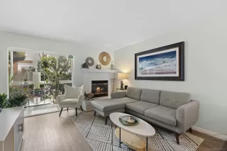 Photo #4: 260018634 Listing