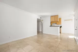 Photo #4: 260018635 Listing