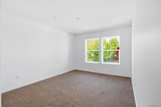 Photo #1: 260018659 Listing