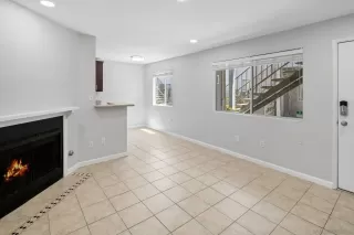 Photo #4: 260018671 Listing