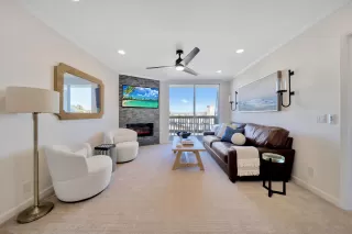 Photo #5: 260018682 Listing