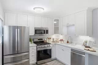 Photo #3: 260018683 Listing