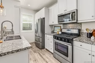 Photo #5: 260018685 Listing 