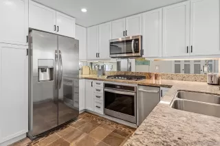 Photo #6: 260018707 Listing